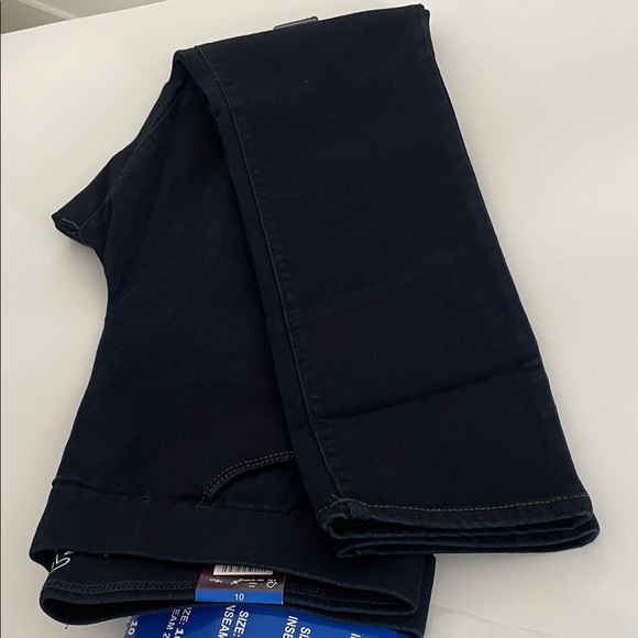 Gloria Vanderbilt Women's Pull-on Comfort Jean, High-Rise Pockets Beverly, 10 - Picture 6 of 12